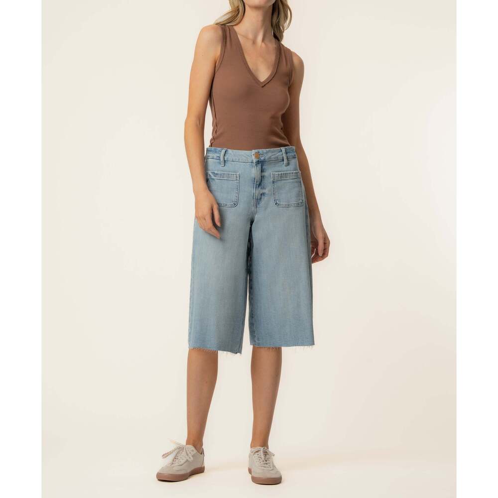 Kut from the Kloth Mandy High Rise Bermuda, Exclusive in Education Wash Size 12